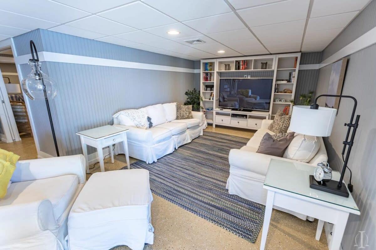 Picturesque Lakefront Retreat At Spofford Lake, Sleeps 10 Chesterfield Экстерьер фото