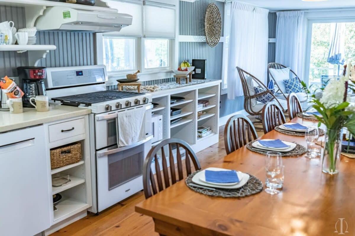 Picturesque Lakefront Retreat At Spofford Lake, Sleeps 10 Chesterfield Экстерьер фото